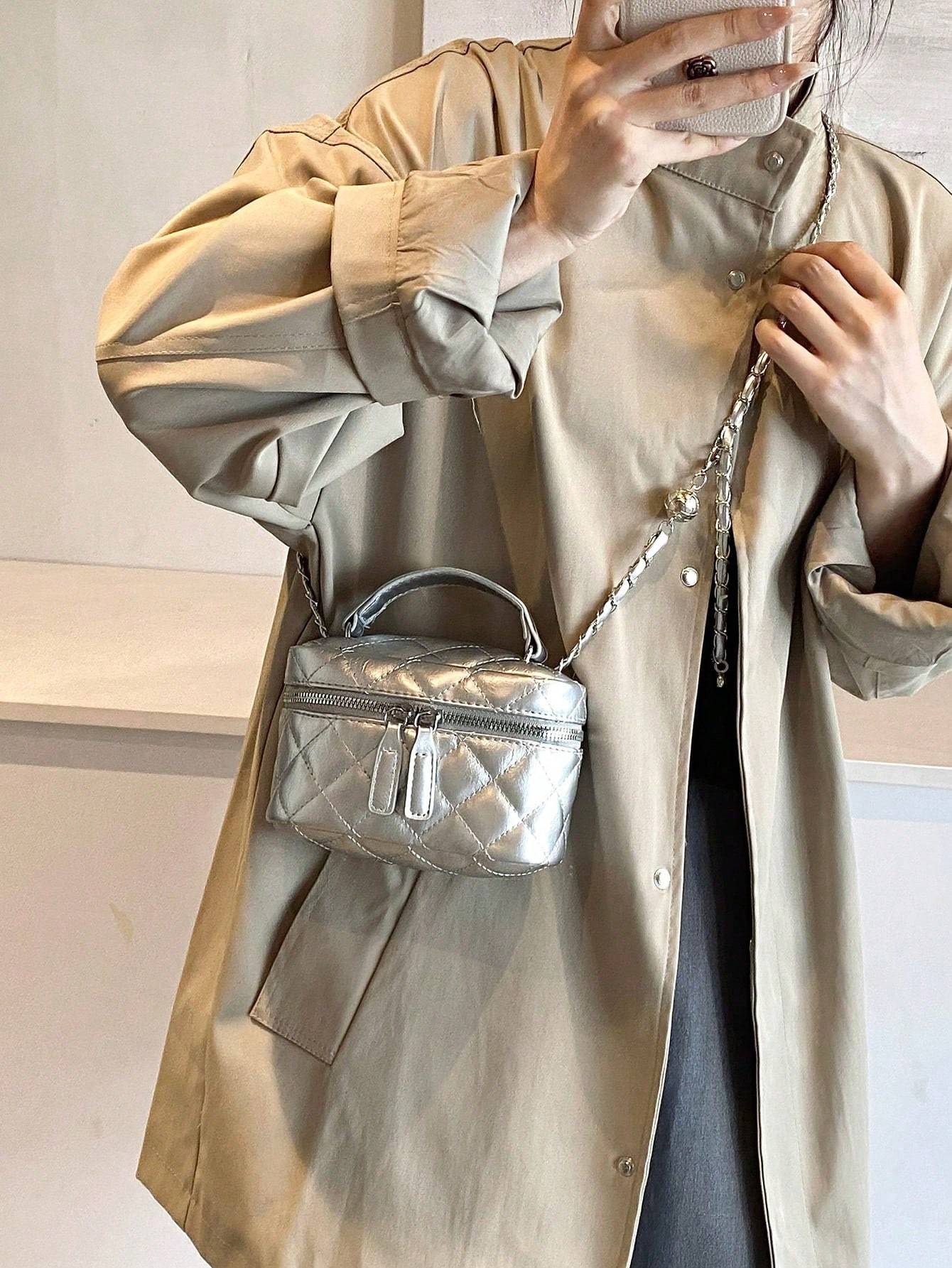 Luxury Mini Diamond Chain Handbag – Silver Edition ✨