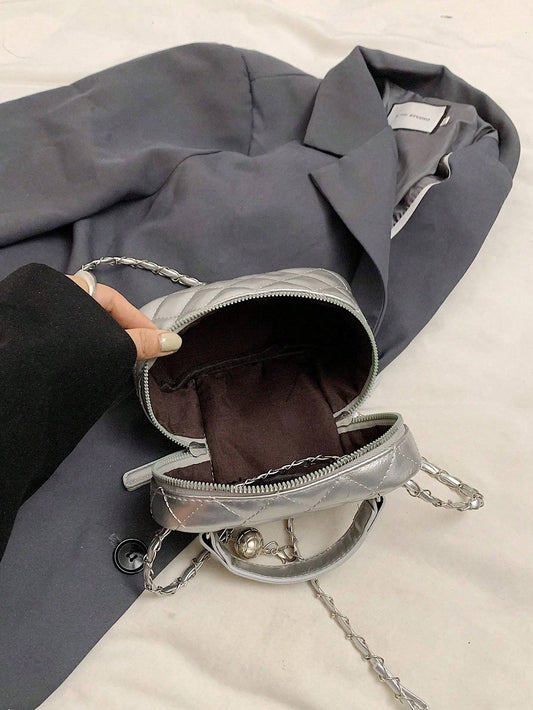 Luxury Mini Diamond Chain Handbag – Silver Edition ✨